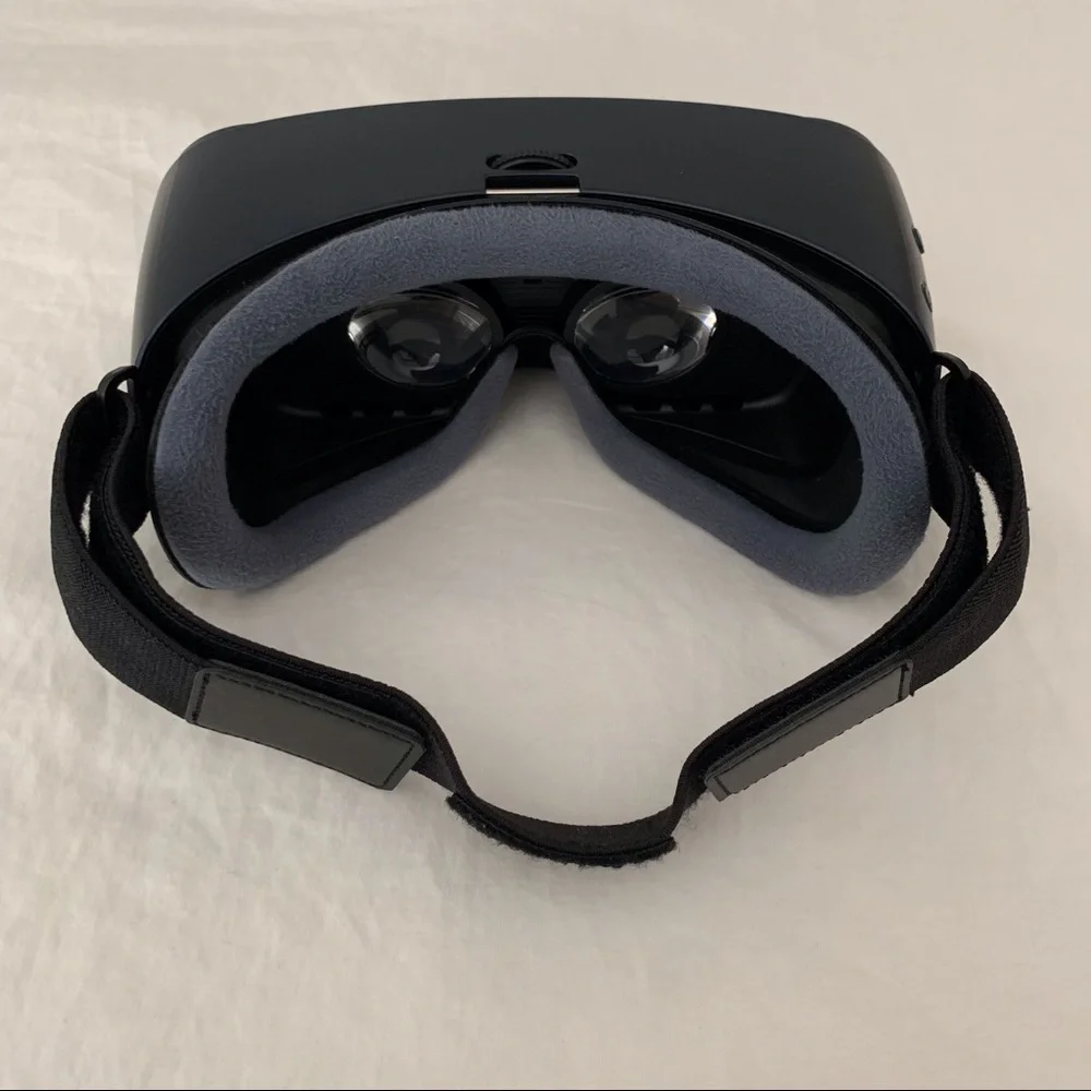 Samsung Oculus Gear VR (2017)